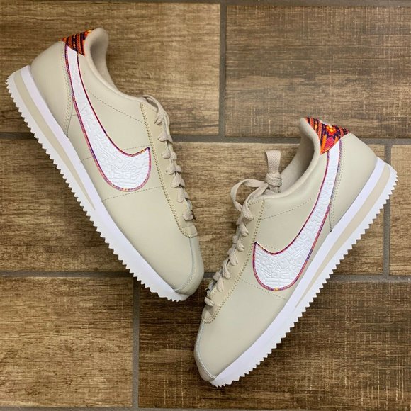 nike cortez barn